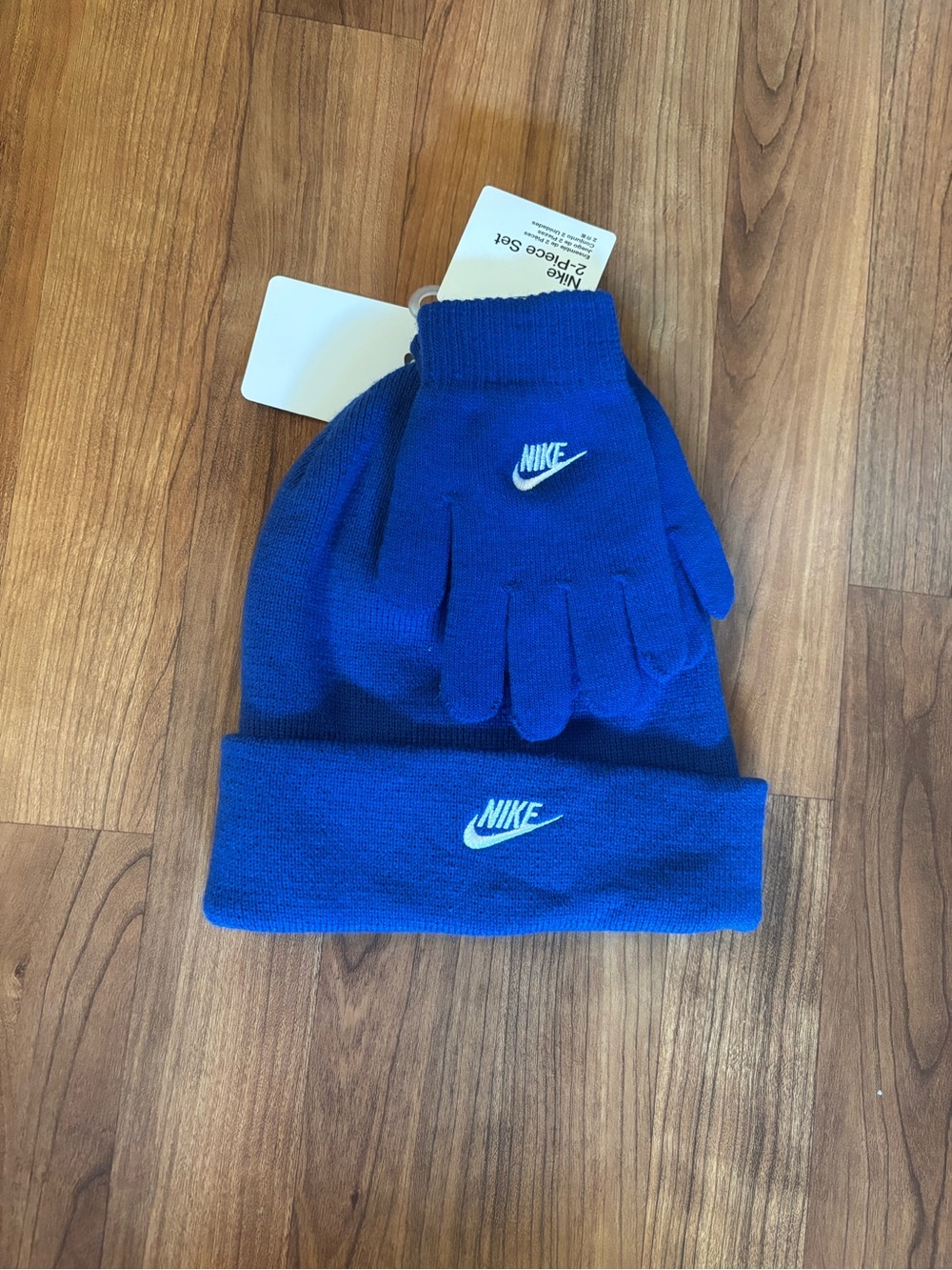 Boys Nike 2 Piece Hat & Glove Set